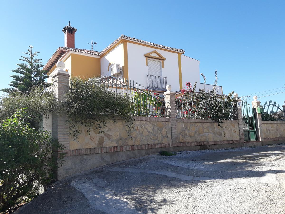 Bed and Breakfast Alojamiento Colina Del Sol à Torrox Extérieur photo